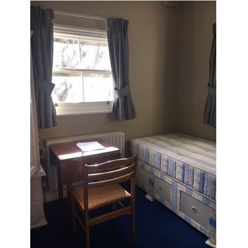 Room St Stephen's Gardens in London