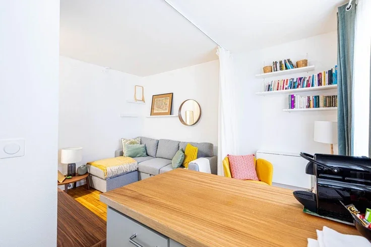 Flat Rue Dulong in Paris