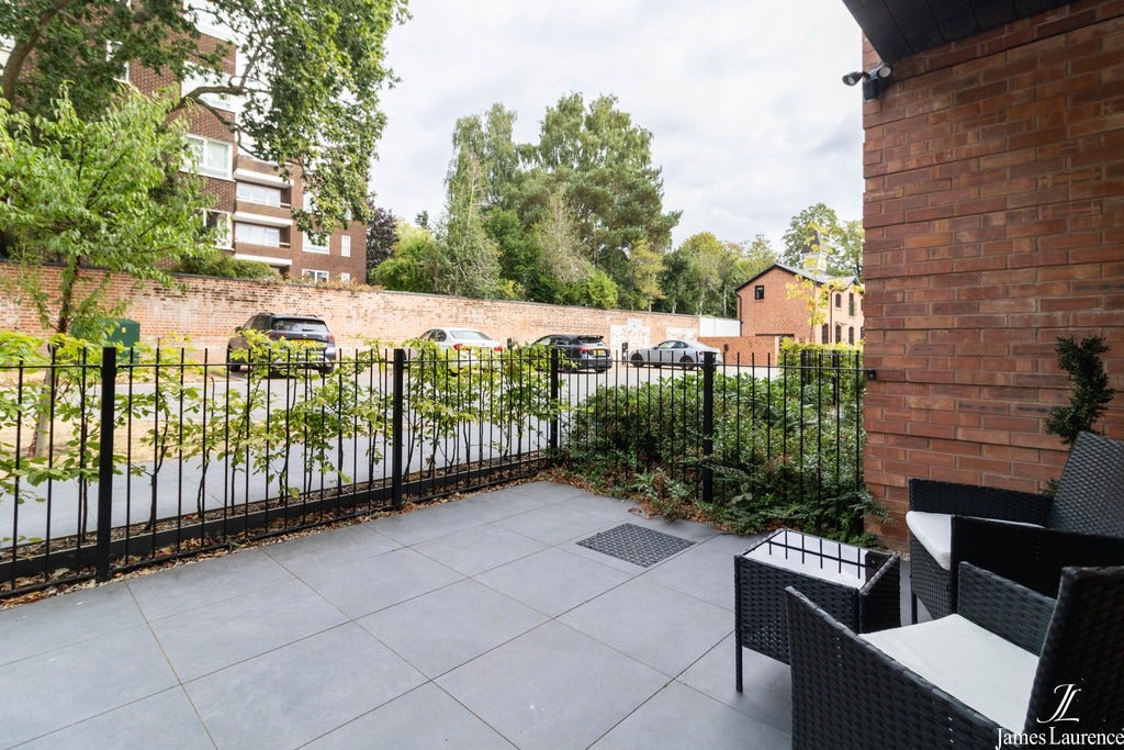 Flat Woodbourne in Birmingham