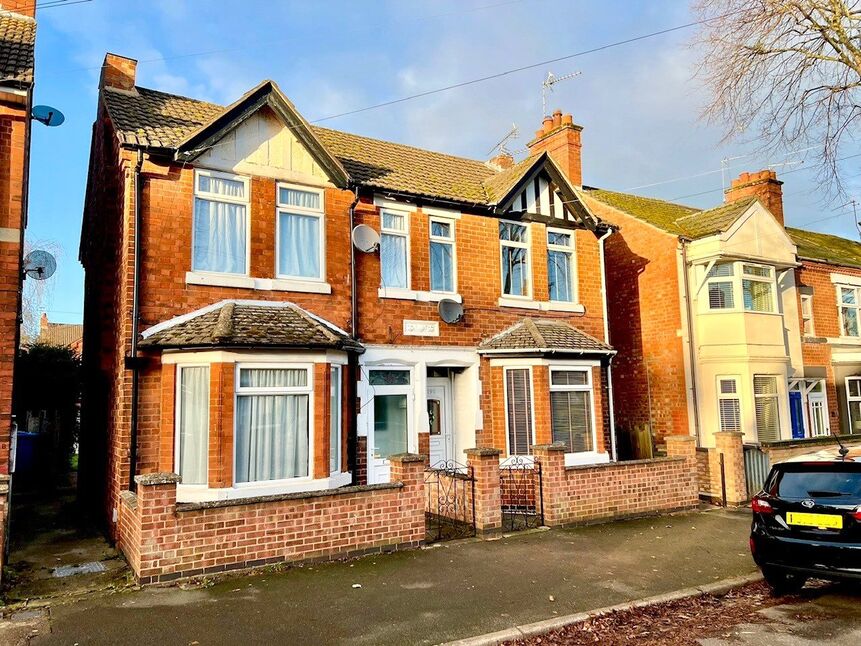House Kingsley Avenue in Kettering