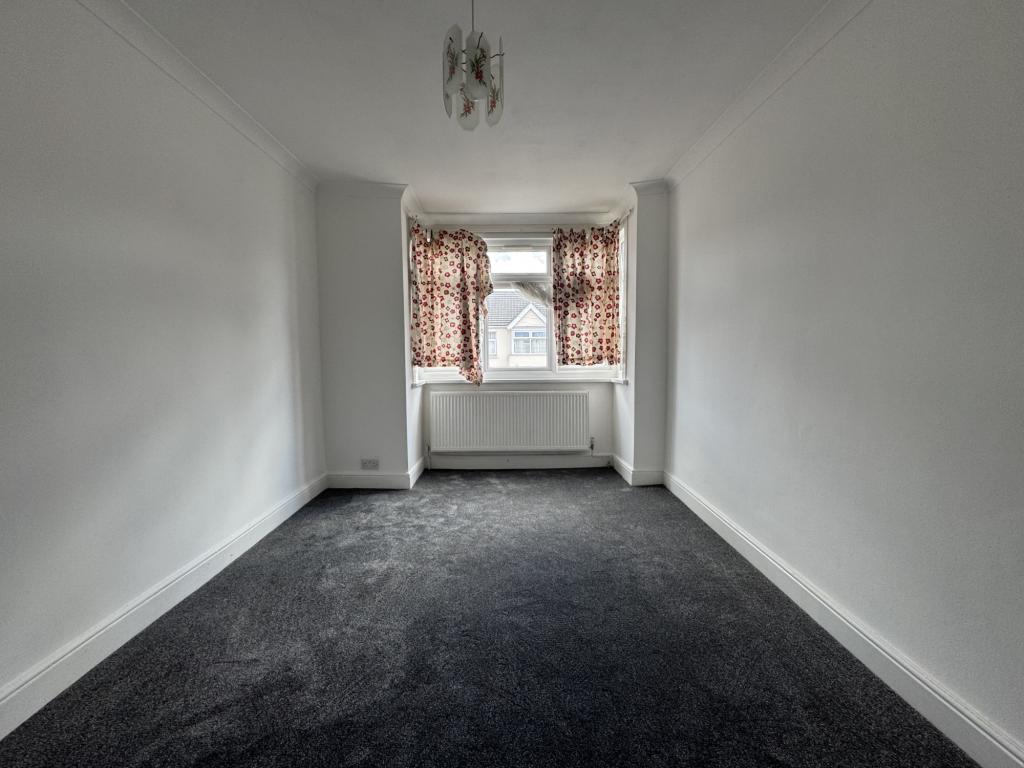 Flat Kingston Road in Greater London