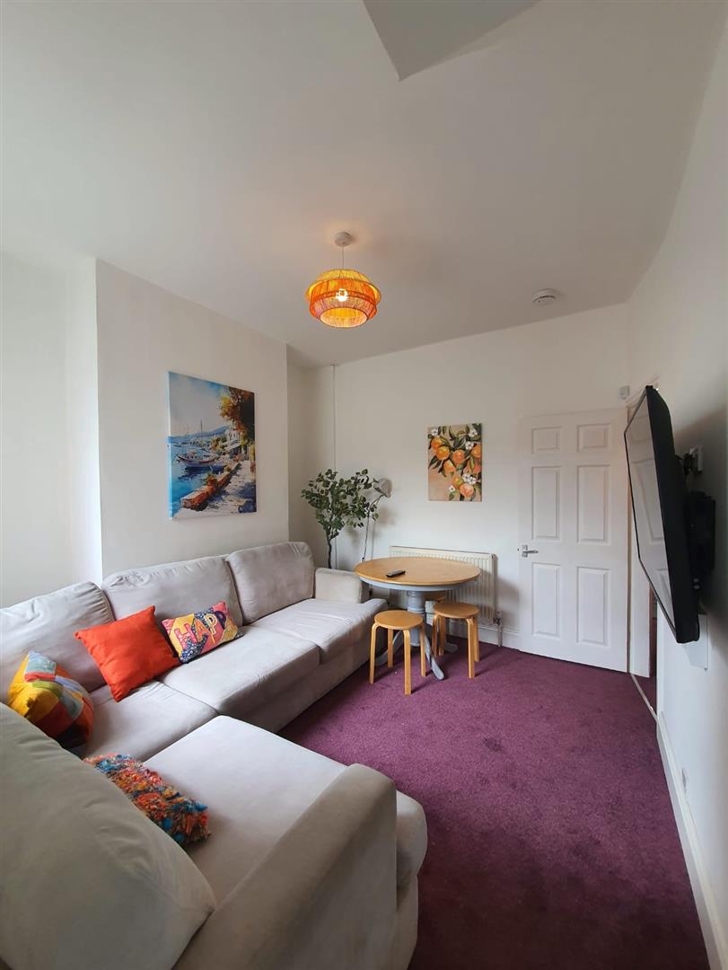 Room Walgrave Street in Hull
