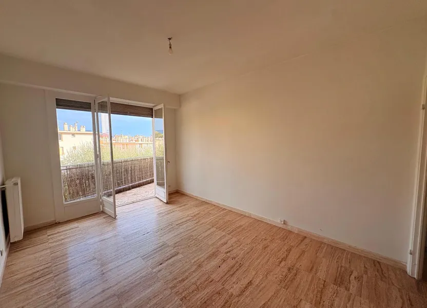 Appartement Avenue Alessandrini à Nice
