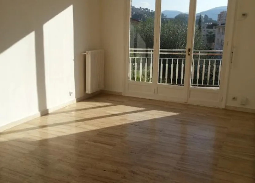 Appartement Avenue Alessandrini à Nice