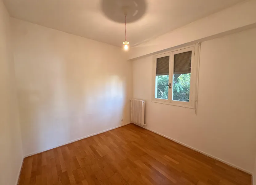 Appartement Avenue Alessandrini à Nice
