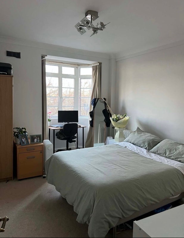 Room Brook Green in Greater London