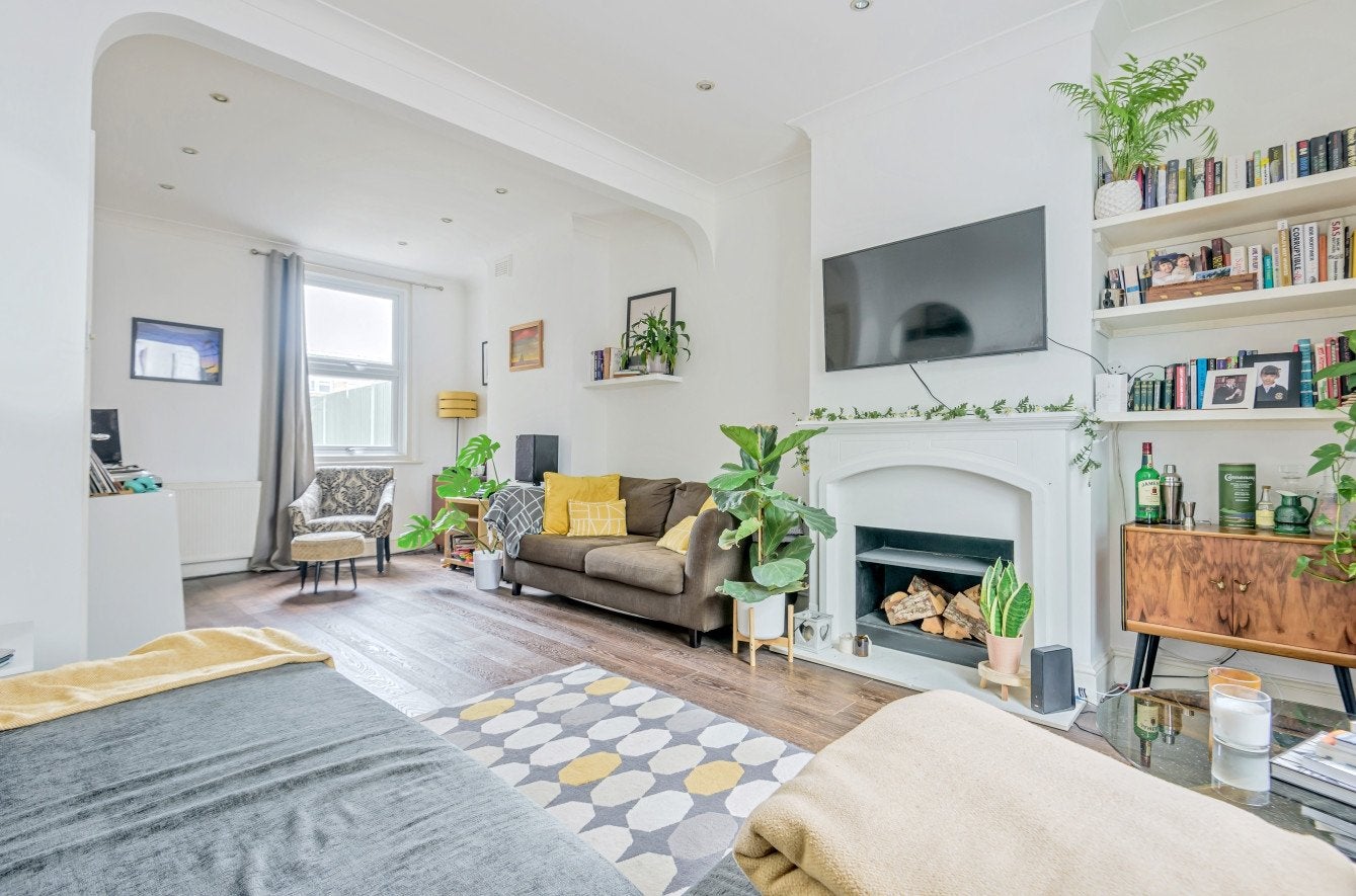 House Abercorn Way in Greater London
