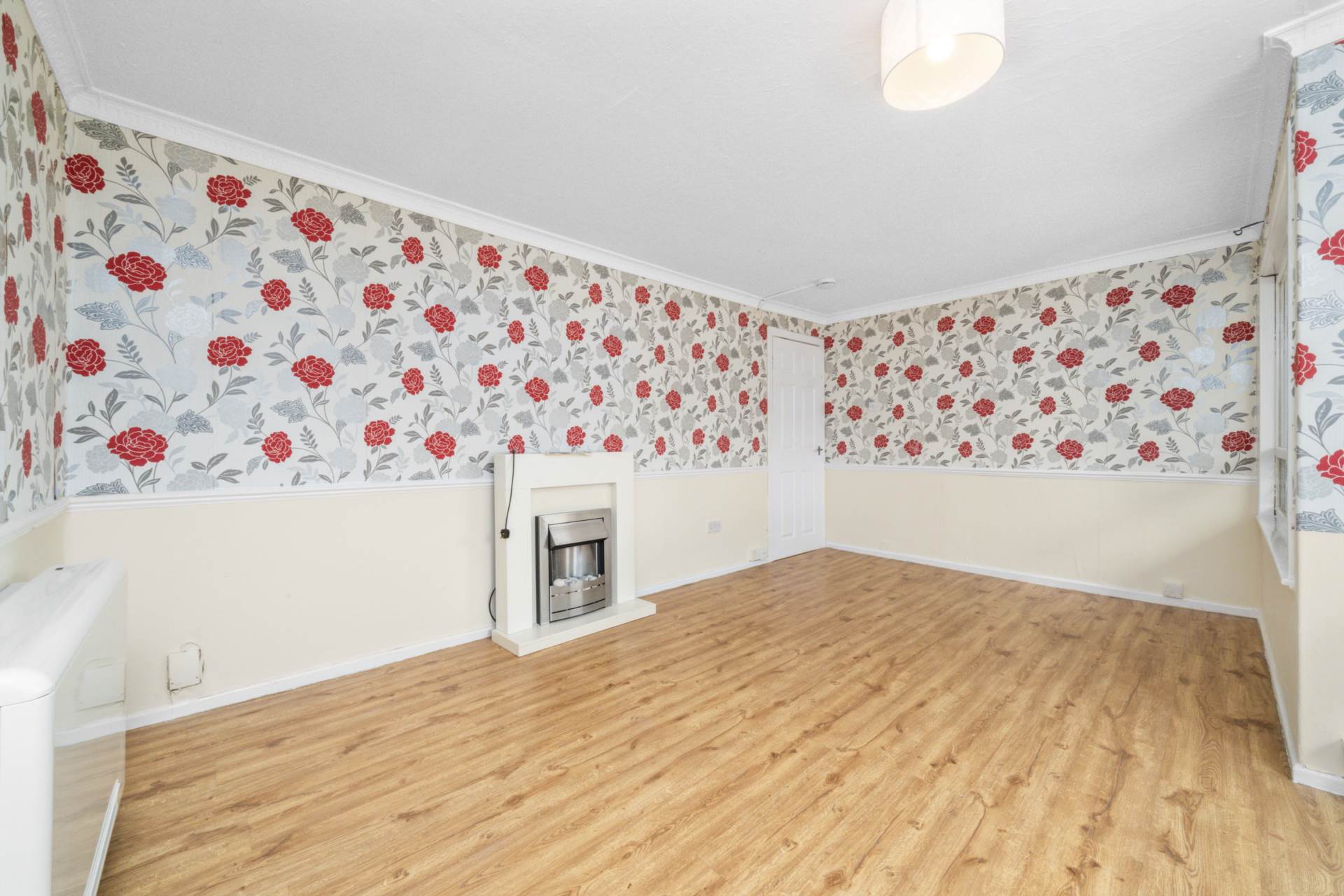 House Kintyre Avenue in Johnstone