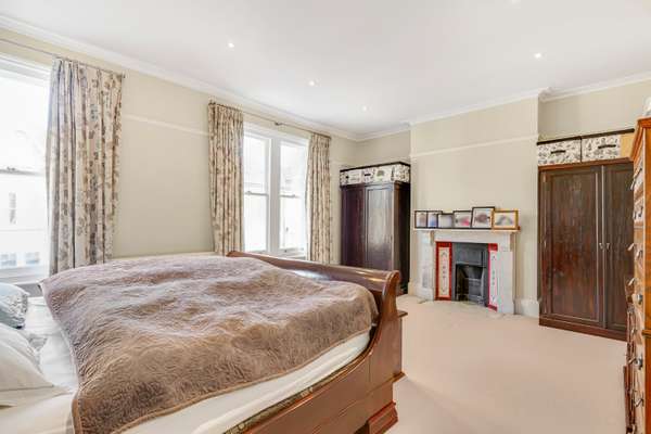 House Halford Road in Greater London