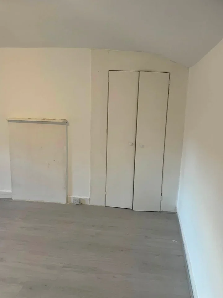 Room Brandram Road in Greater London