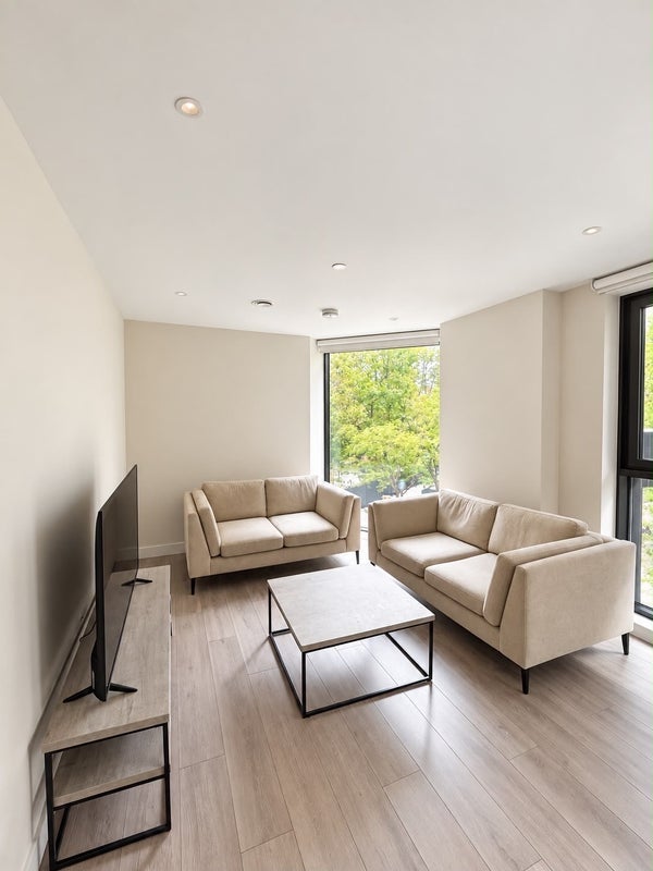 Room New Kent Road in Greater London