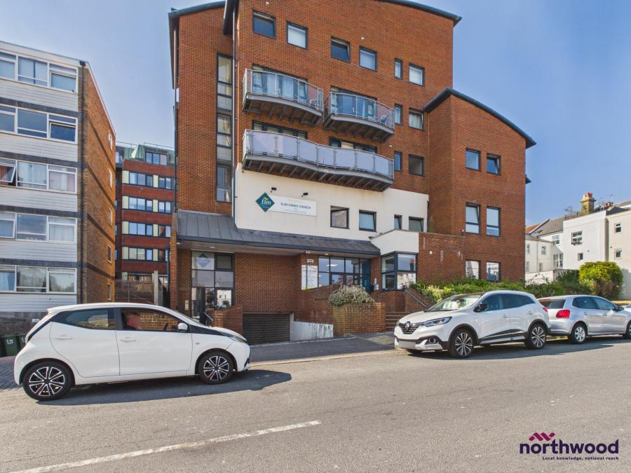 Flat Hartfield Road in Eastbourne