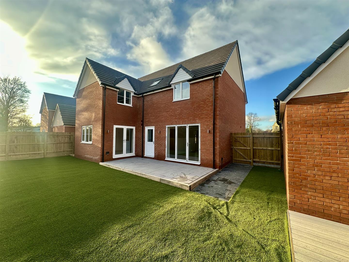House Lawn Road in Tewkesbury