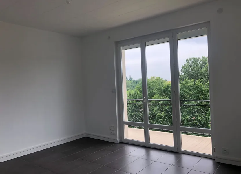 Appartement Avenue Jean Monnet à Jardin