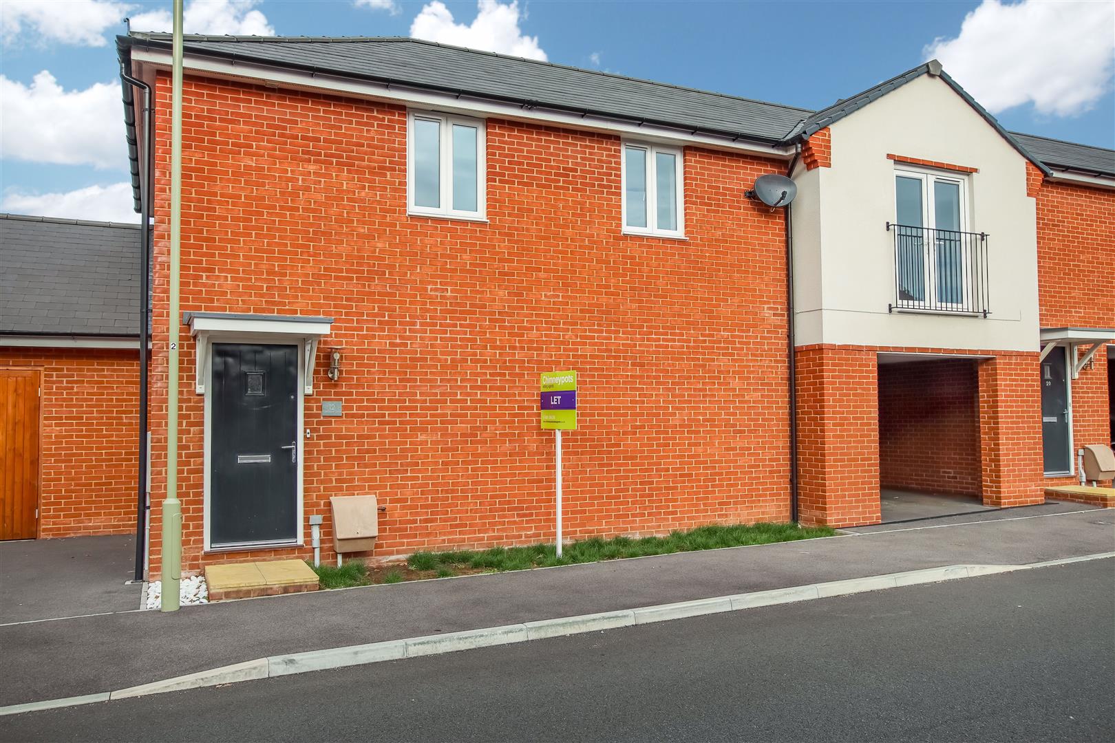 House Sapphire Close in Fareham