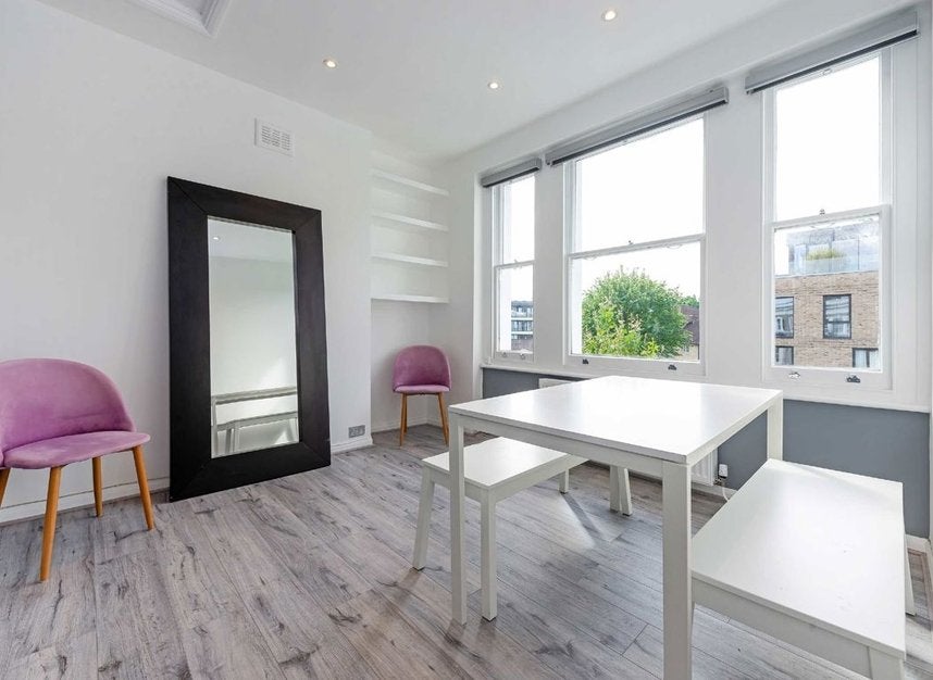 Flat Elgin Avenue in City of Westminster
