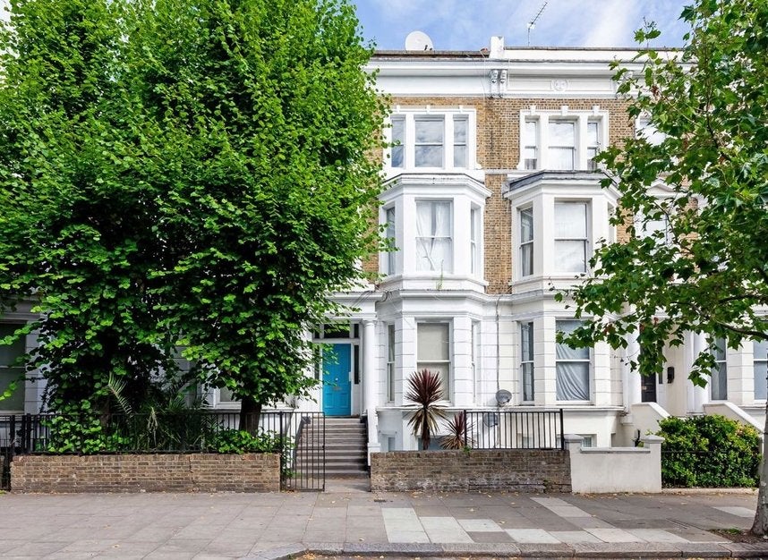 Flat Elgin Avenue in City of Westminster
