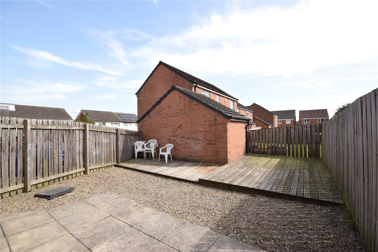 House Whinmoor Way in Leeds