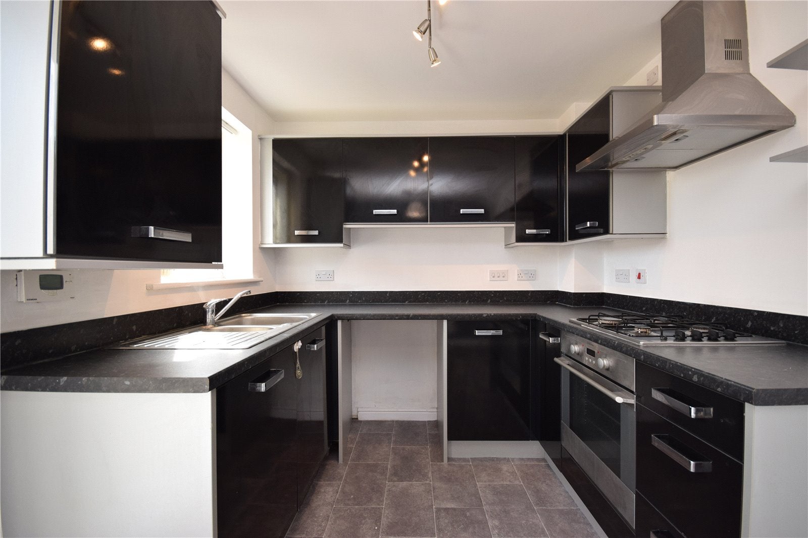House Whinmoor Way in Leeds