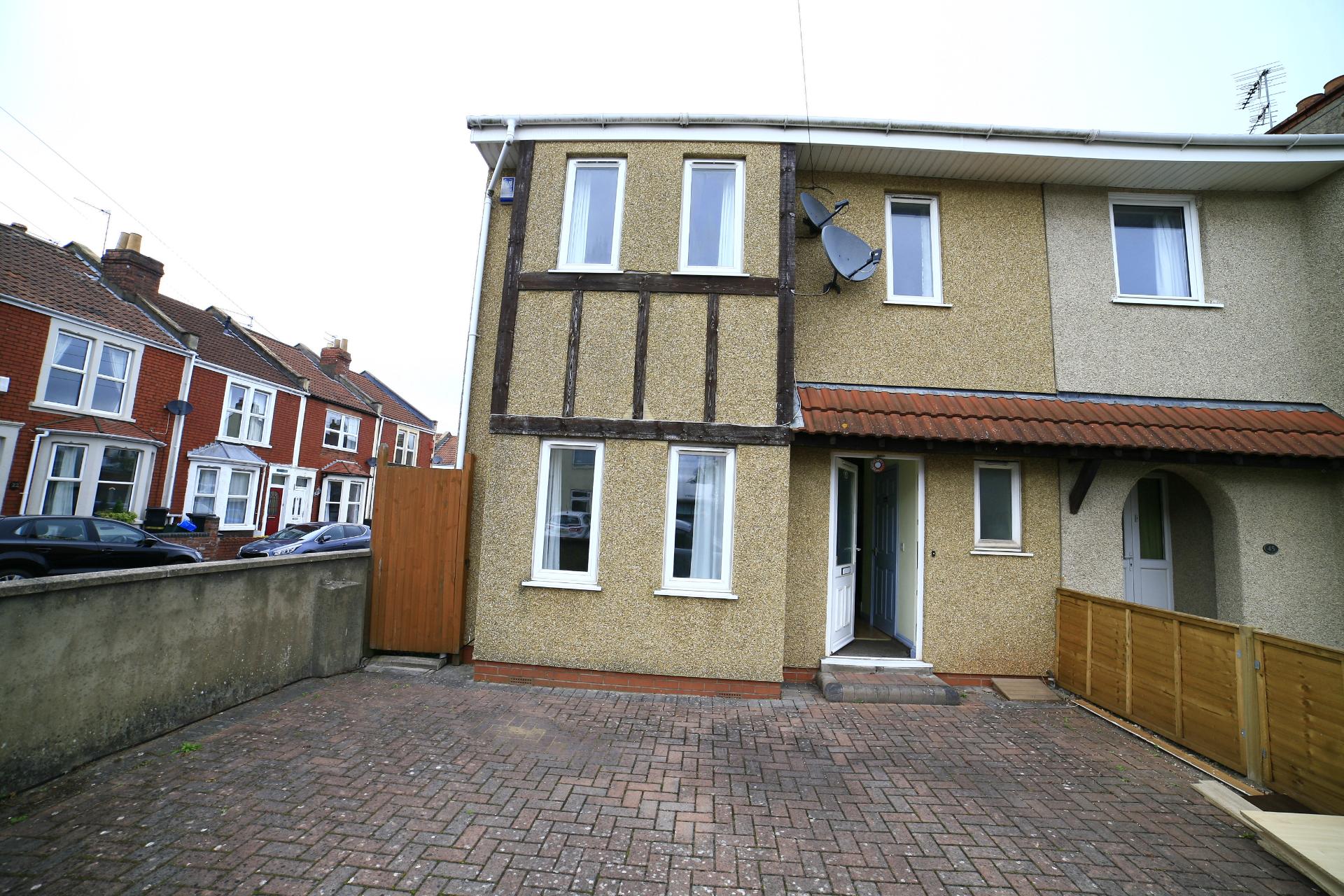 House Beachgrove Road in Bristol