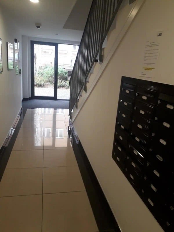 Room Whitestone Way in Greater London