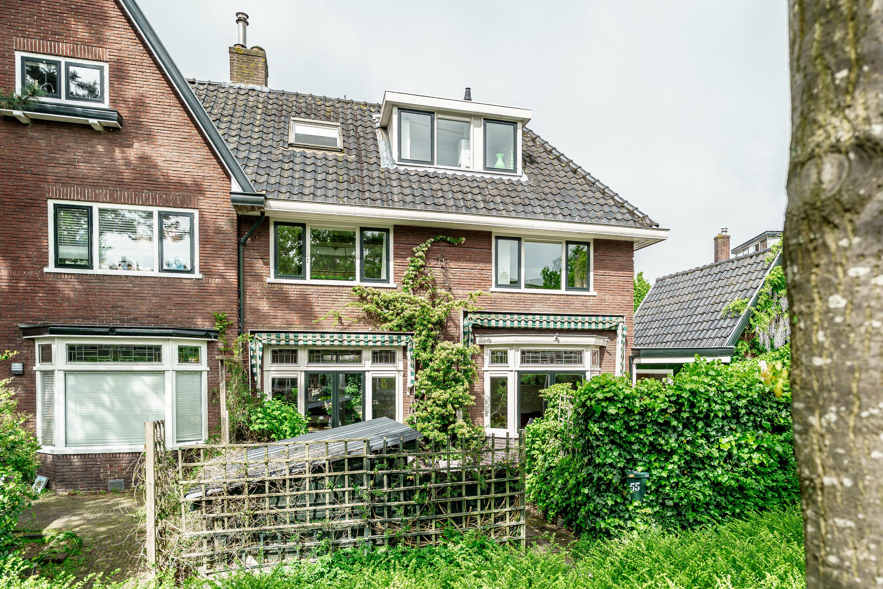Van Dalenlaan 55 in Santpoort-Zuid