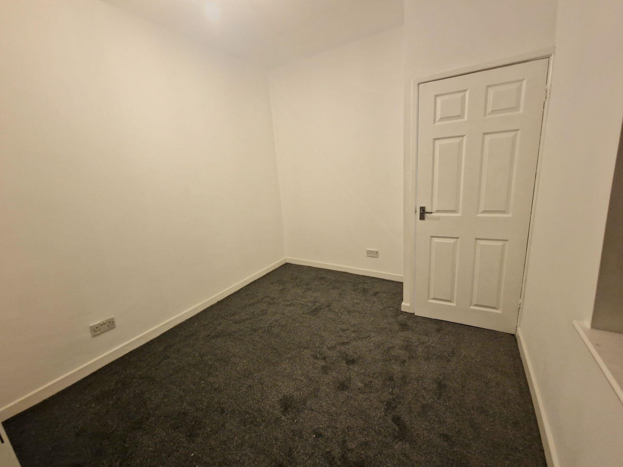 Flat Winwick Road in Warrington