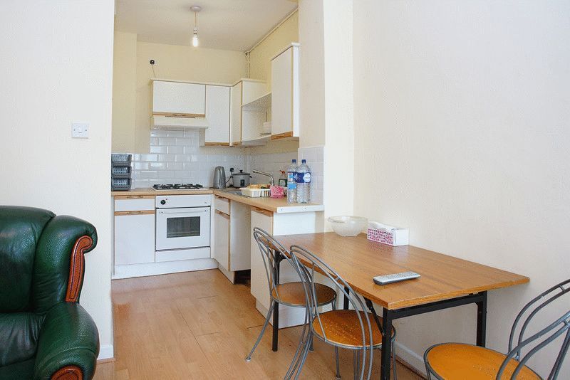 Flat Winwick Road in Warrington