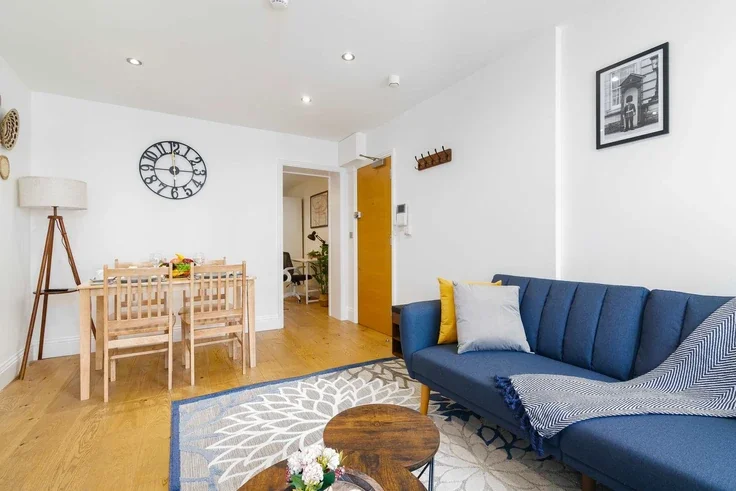 Flat Bethnal Green Road in Greater London