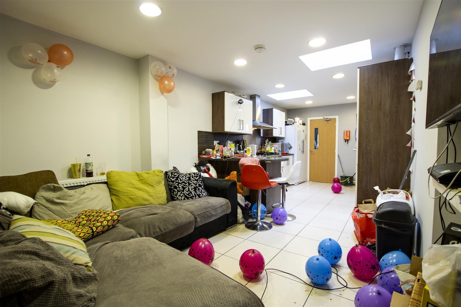 Flat Teignmouth Road in Birmingham