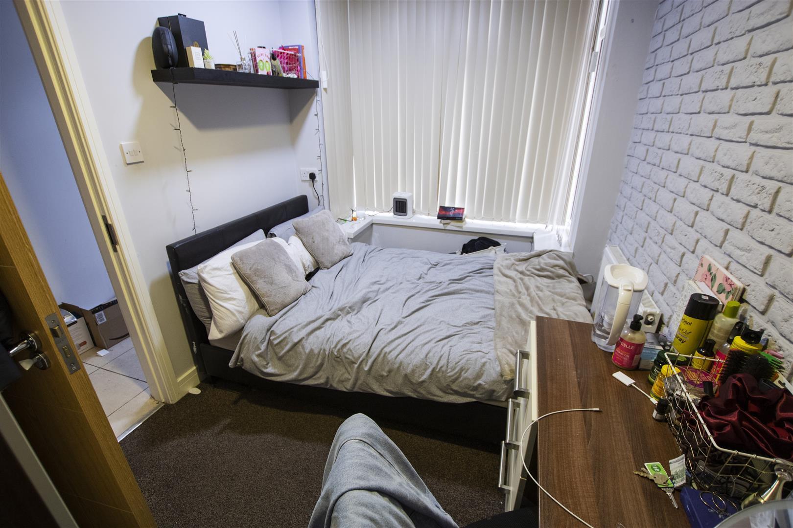 Flat Teignmouth Road in Birmingham