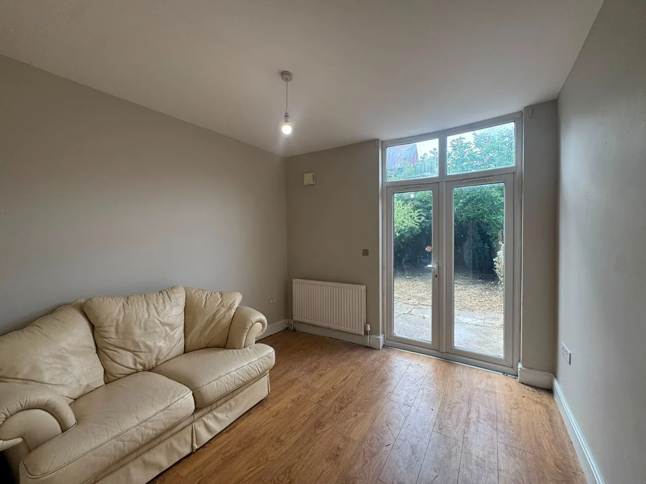 Flat Handsworth Road in Greater London