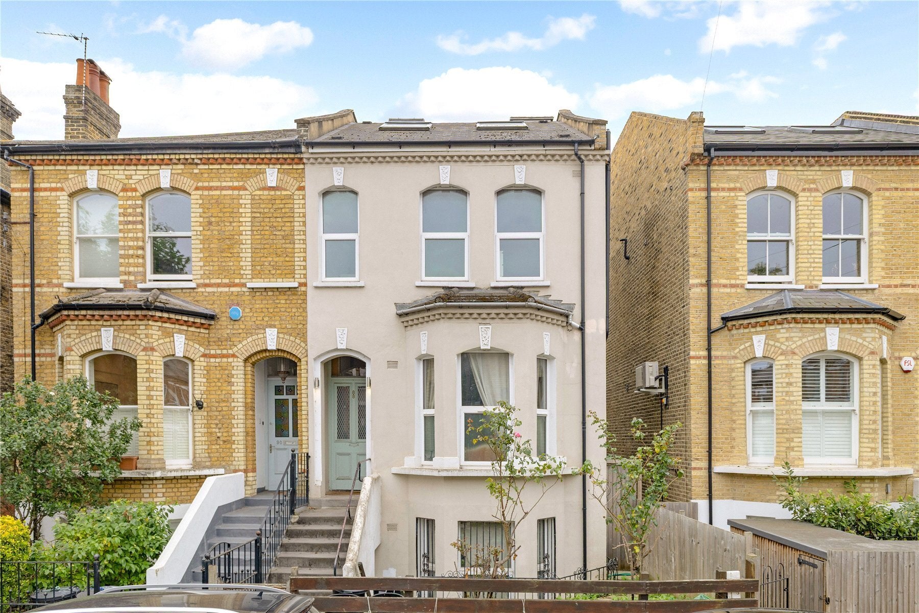 House Rossiter Road in Greater London