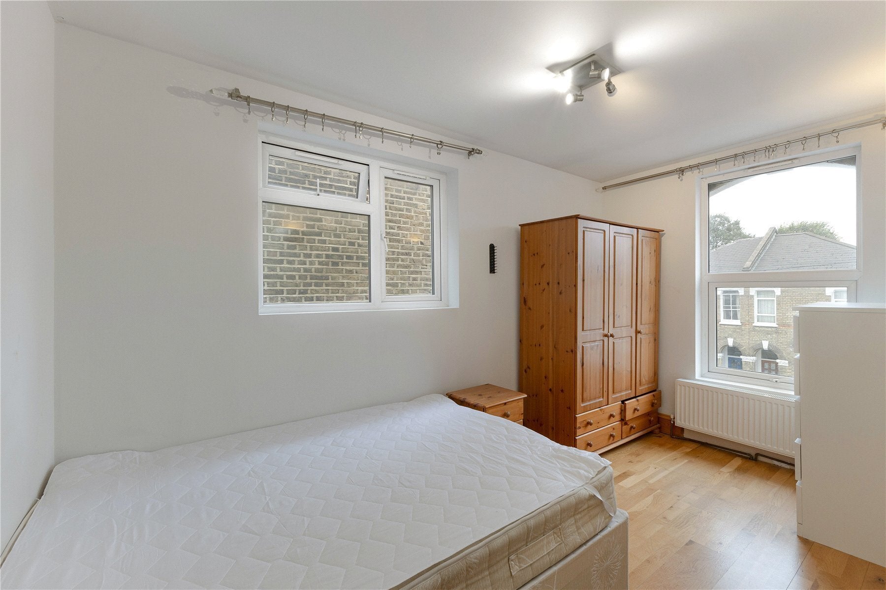 House Rossiter Road in Greater London