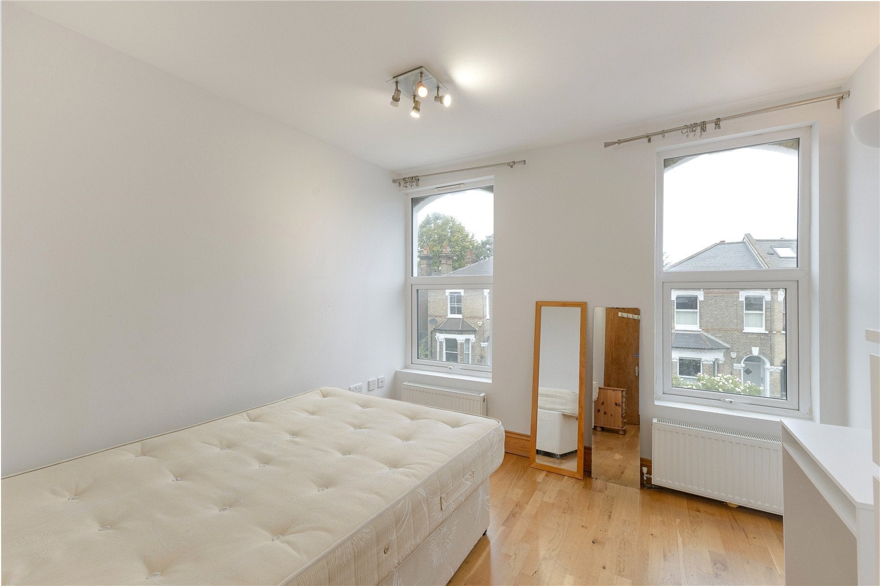 House Rossiter Road in Greater London