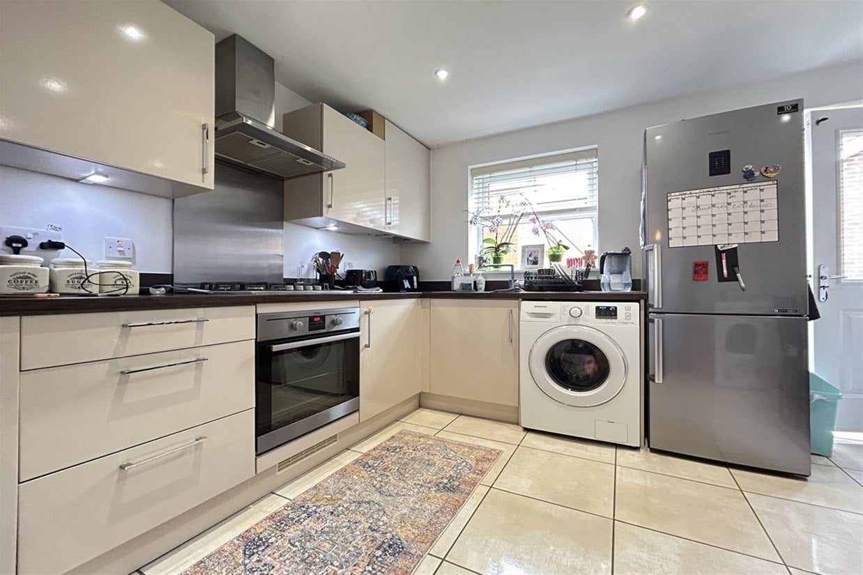 House Eling Crescent in Basingstoke and Deane