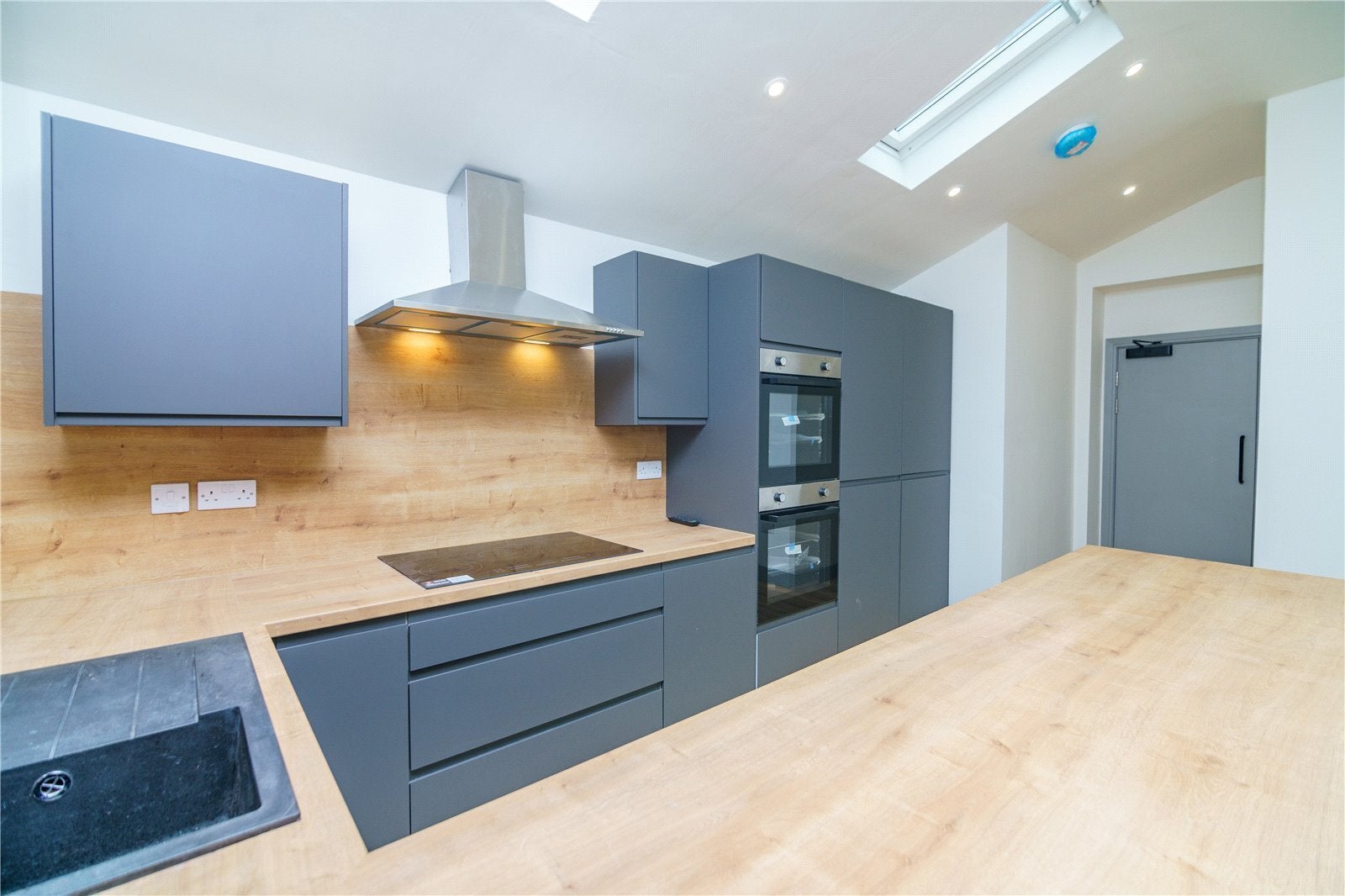 Room Malvern Road in Kirklees
