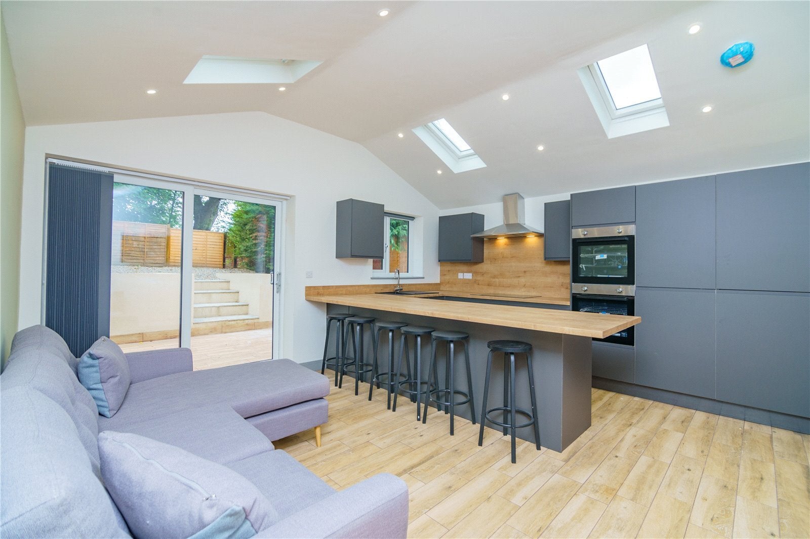 Room Malvern Road in Kirklees