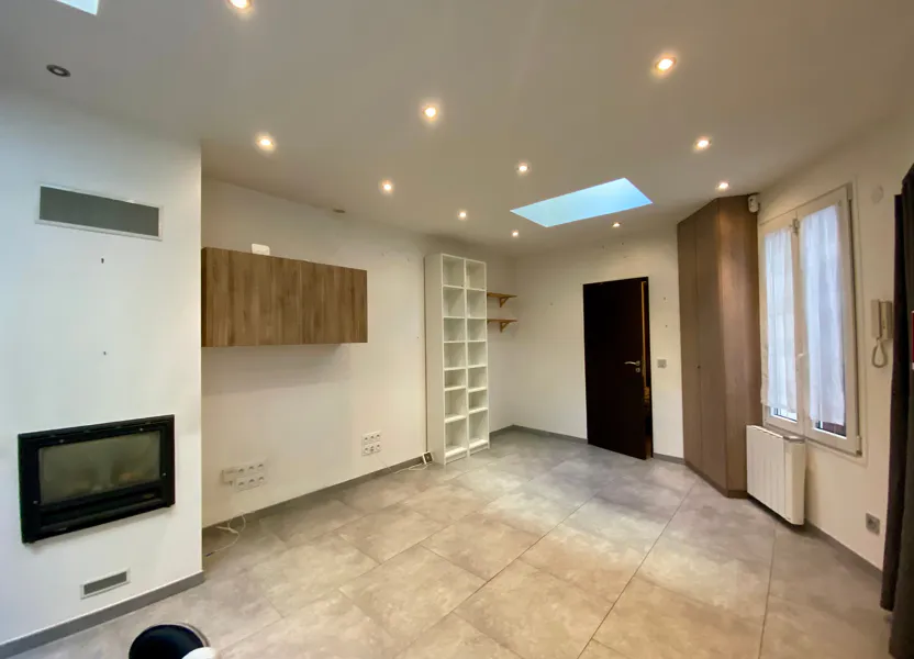 Flat Rue Legendre in Paris