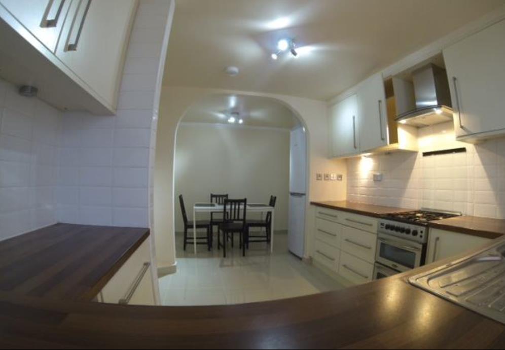 Room Franklin Close in Greater London