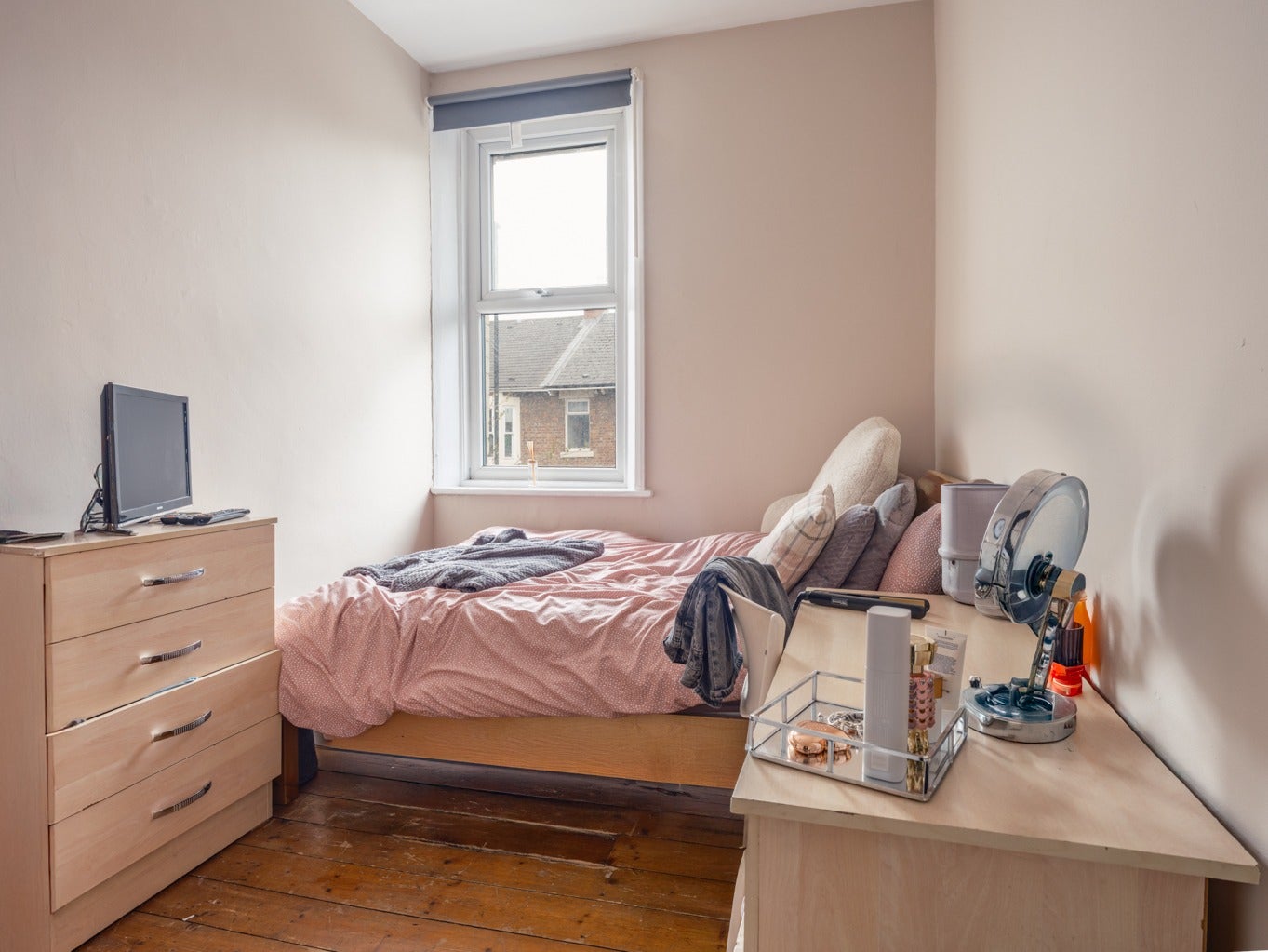 Flat Warwick Street in Newcastle upon Tyne