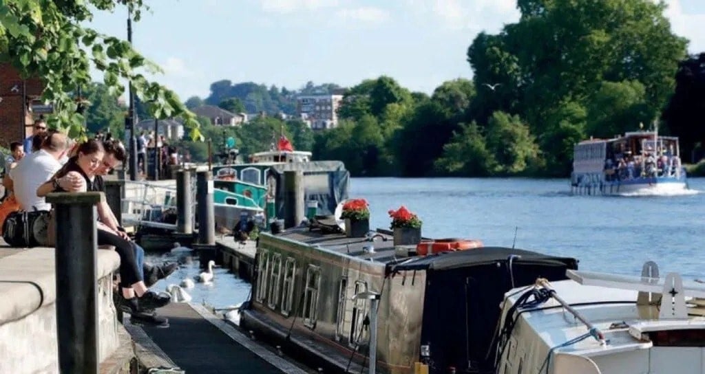 Flat Brook Street in Greater London