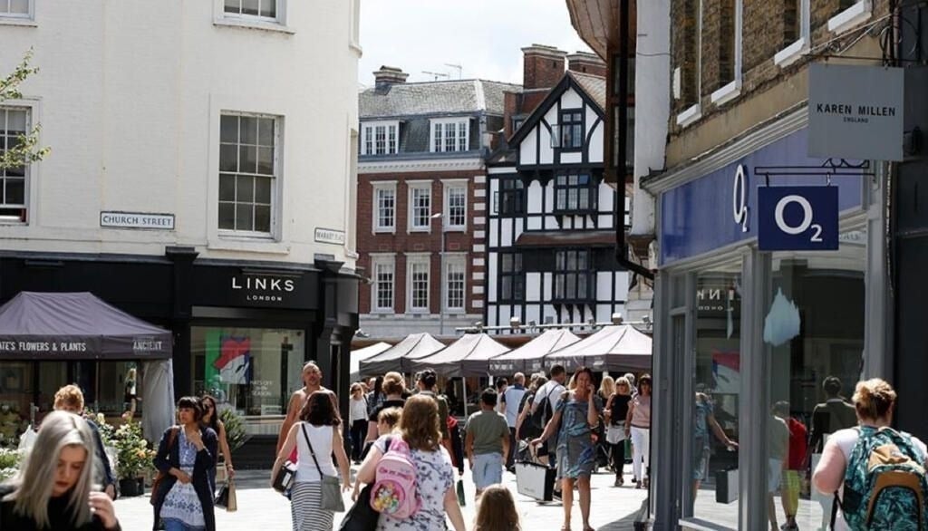 Flat Brook Street in Greater London