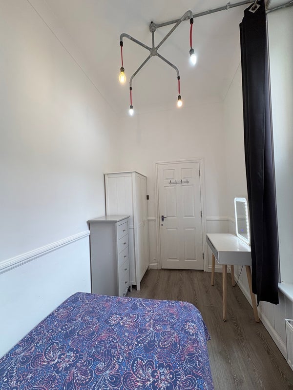 Room Old Christchurch Road in Bournemouth