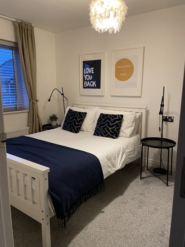Room Marion Drive in Mobberley