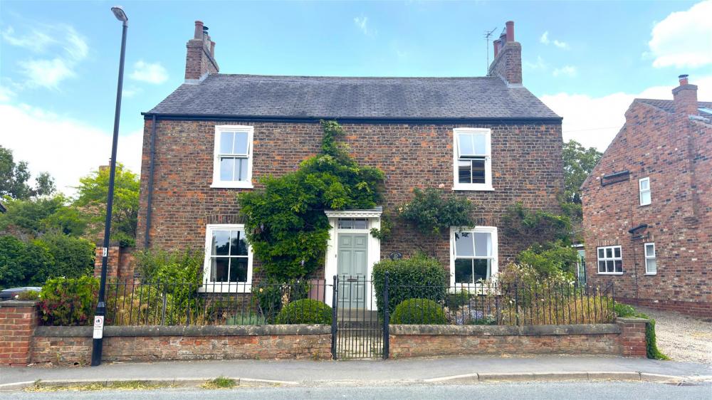 House Wetherby Road in Rufforth