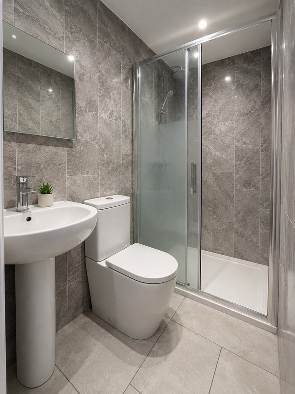 Room Whyteville Road in Greater London