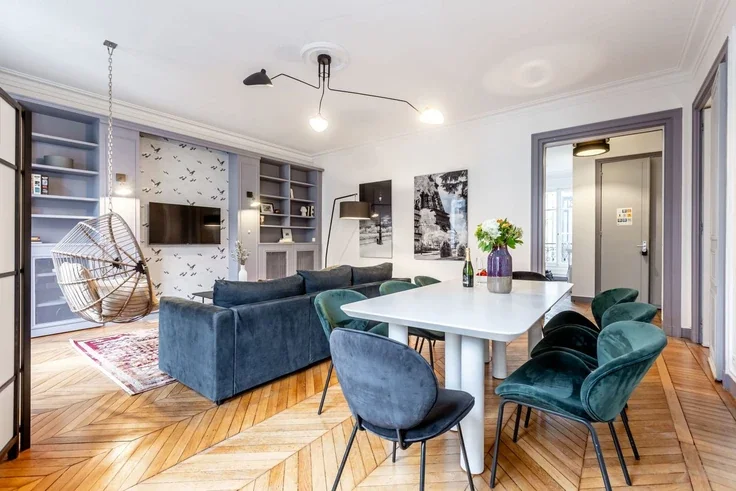 Appartement Rue de Ponthieu à Paris