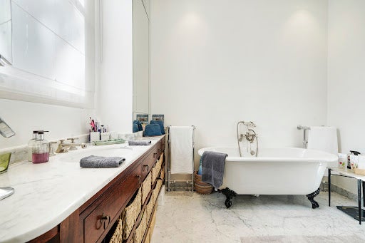 Flat Old Brompton Road in Greater London