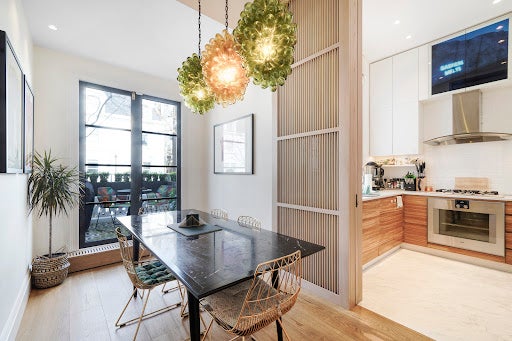 Flat Old Brompton Road in Greater London